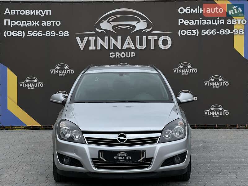 Универсал Opel Astra 2013 в Виннице