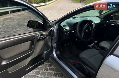 Універсал Opel Astra 2003 в 