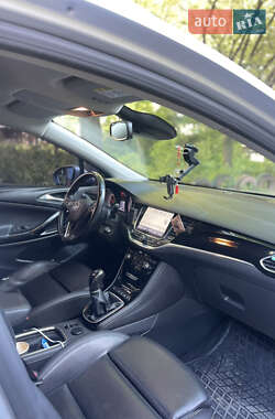 Универсал Opel Astra 2016 в 