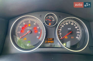 Універсал Opel Astra 2010 в 