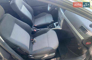 Універсал Opel Astra 2010 в 