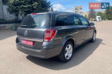 Універсал Opel Astra 2010 в 