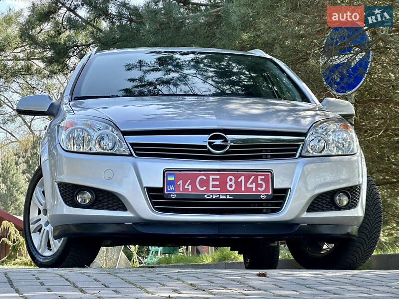 Універсал Opel Astra 2008 в Дрогобичі