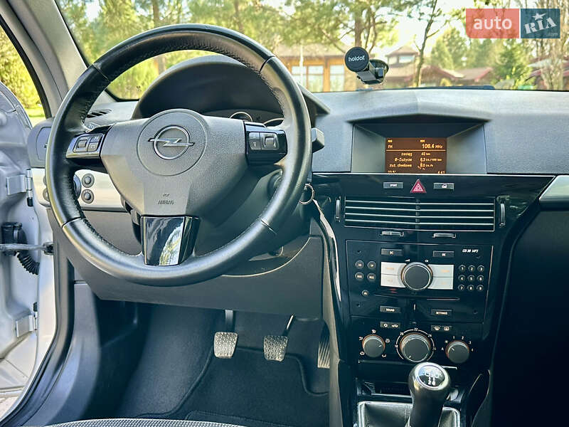 Універсал Opel Astra 2008 в Дрогобичі
