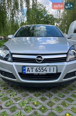 Хетчбек Opel Astra 2004 в Івано-Франківську