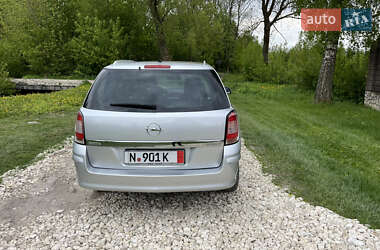 Универсал Opel Astra 2009 в 