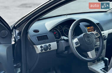 Универсал Opel Astra 2007 в 