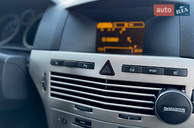 Универсал Opel Astra 2007 в 