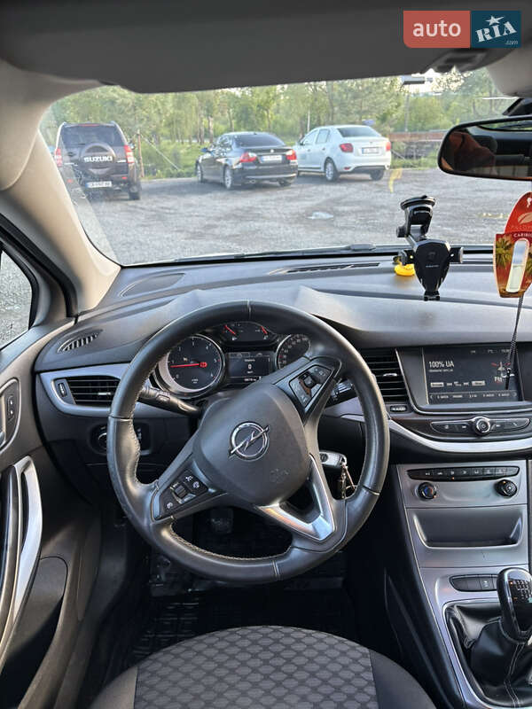 Універсал Opel Astra 2017 в Умані