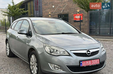 Універсал Opel Astra 2010 в Вінниці
