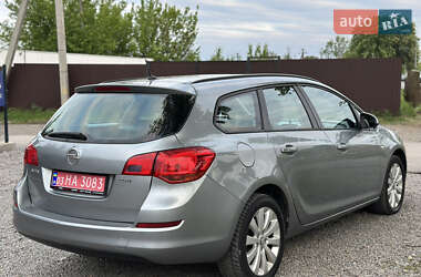 Універсал Opel Astra 2010 в 