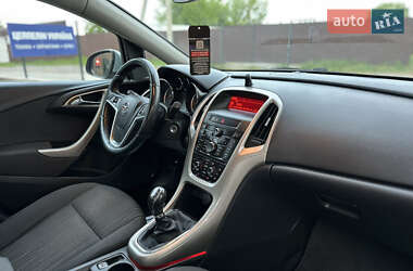 Універсал Opel Astra 2010 в 