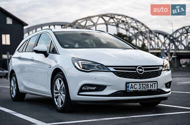 Універсал Opel Astra 2018 в Києві