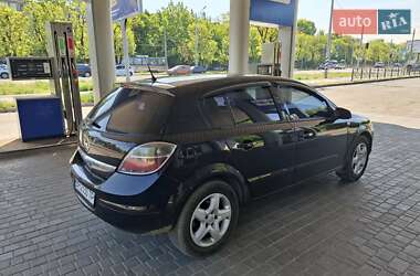 Хэтчбек Opel Astra 2008 в 