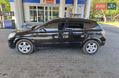 Хэтчбек Opel Astra 2008 в 