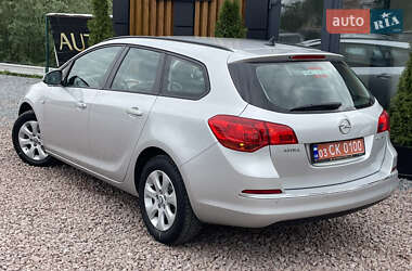 Универсал Opel Astra 2015 в 
