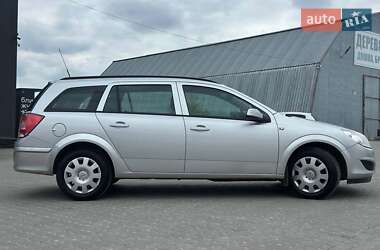 Универсал Opel Astra 2009 в 