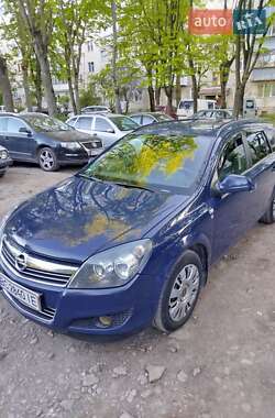 Универсал Opel Astra 2010 в Львове