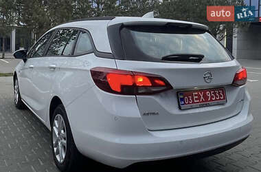 Универсал Opel Astra 2018 в 