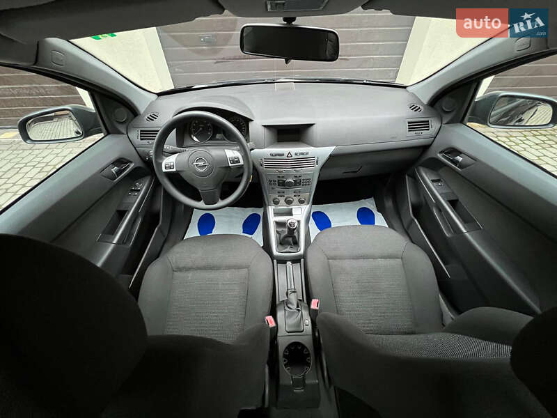 Универсал Opel Astra 2010 в Коломые