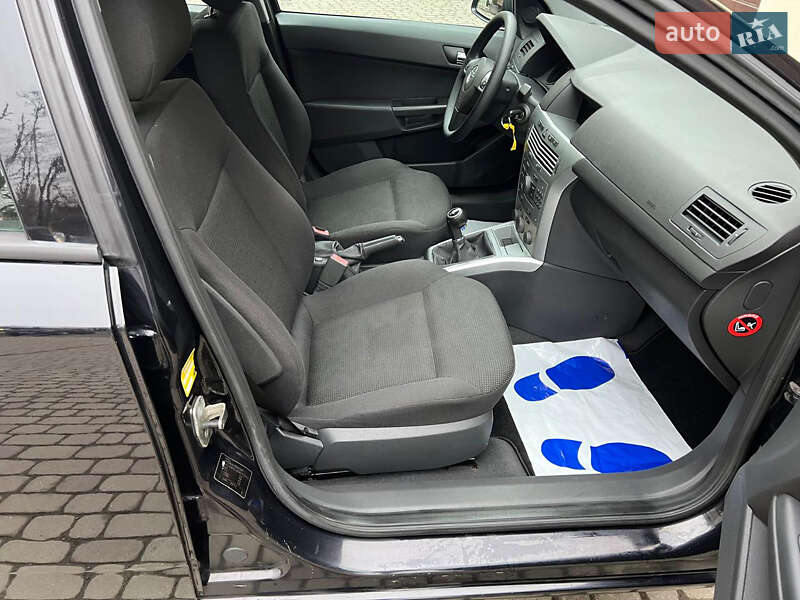 Универсал Opel Astra 2010 в Коломые