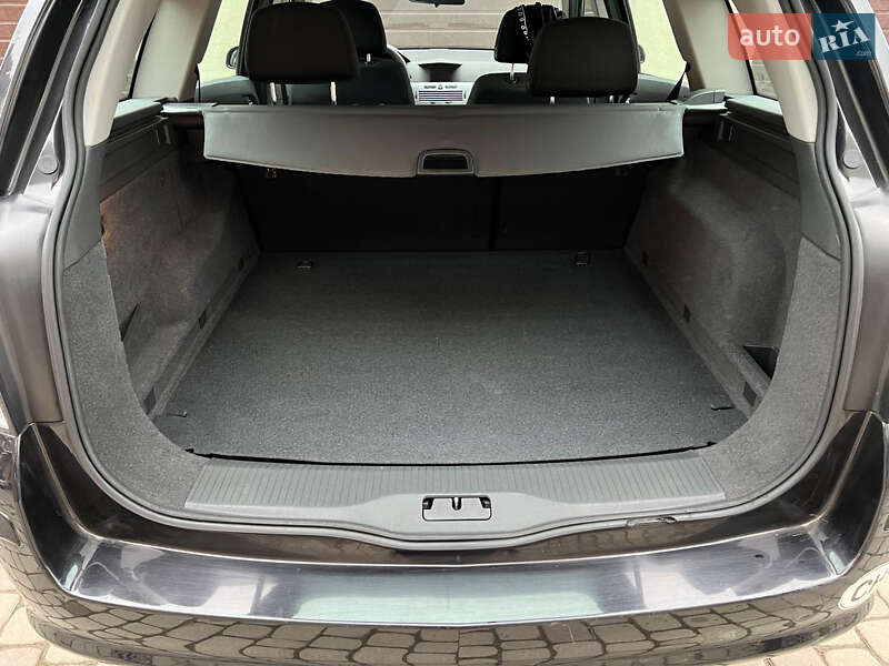 Универсал Opel Astra 2010 в Коломые