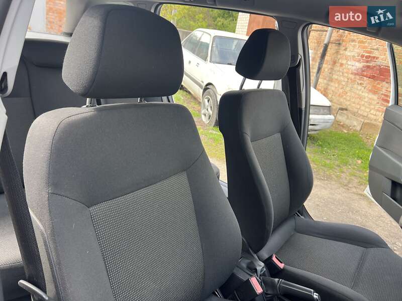 Универсал Opel Astra 2010 в Нежине