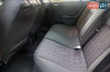 Седан Opel Astra 2004 в 