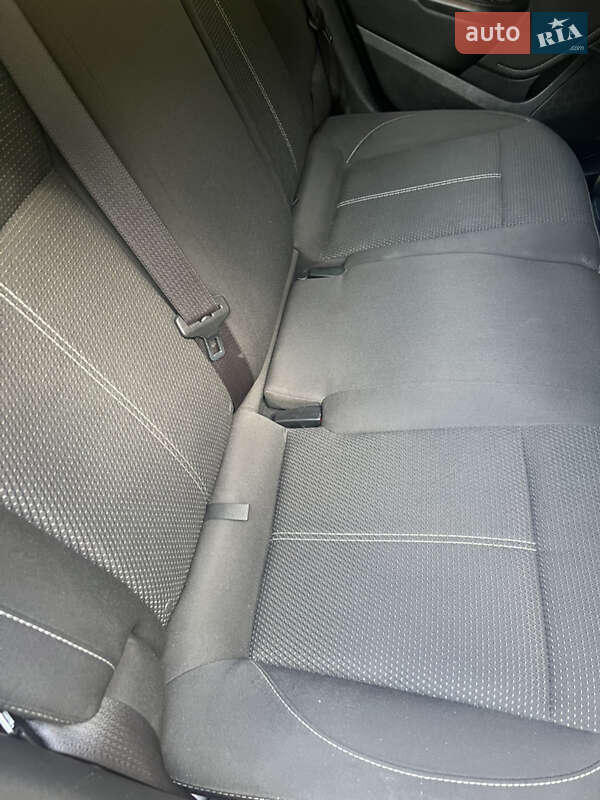 Универсал Opel Astra 2013 в Ивано-Франковске