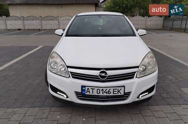 Хетчбек Opel Astra 2008 в 