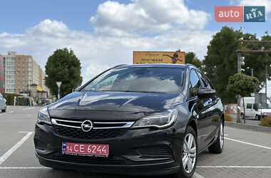 Універсал Opel Astra 2016 в Києві