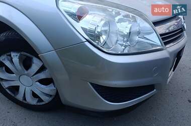 Универсал Opel Astra 2009 в 