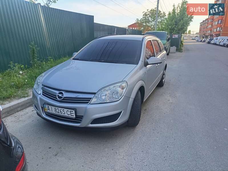 Универсал Opel Astra 2009 в 