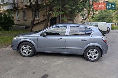 Хэтчбек Opel Astra 2007 в Киеве