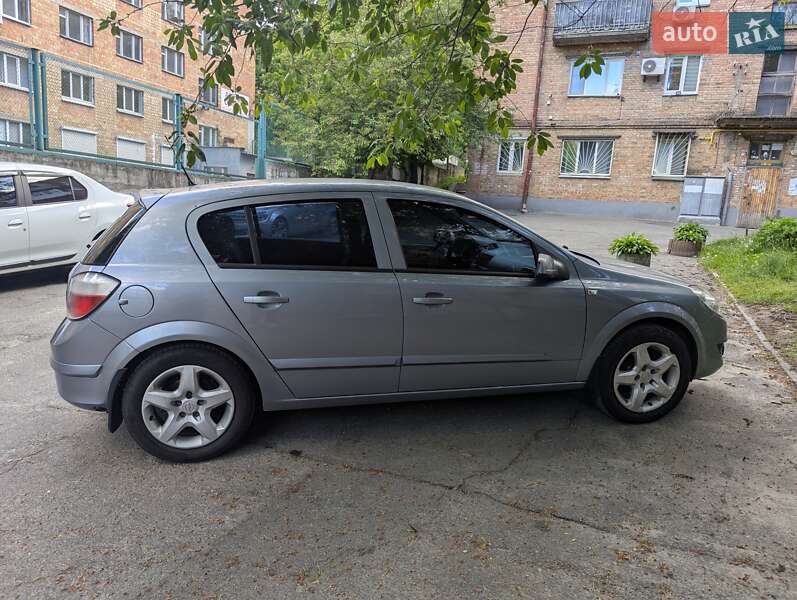Хетчбек Opel Astra 2007 в Києві