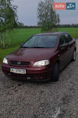 Седан Opel Astra 2008 в Переяславі