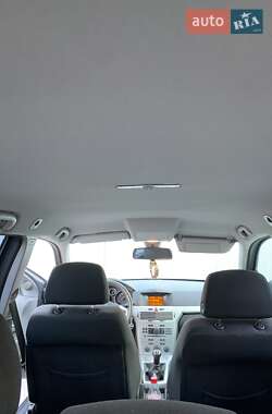 Универсал Opel Astra 2009 в 