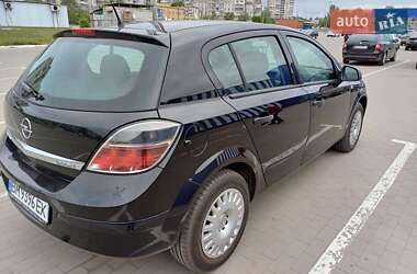 Хетчбек Opel Astra 2009 в 