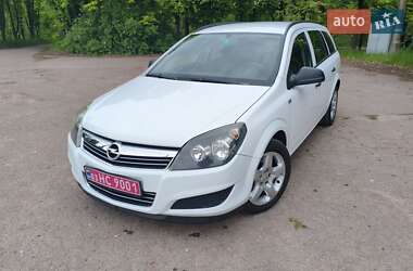 Універсал Opel Astra 2010 в 