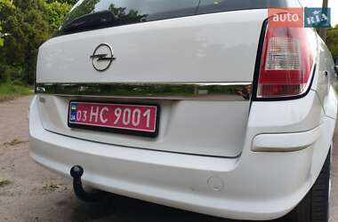 Універсал Opel Astra 2010 в 