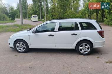 Універсал Opel Astra 2010 в 