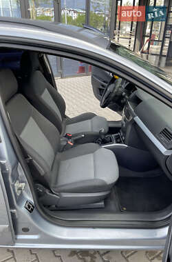 Універсал Opel Astra 2005 в 