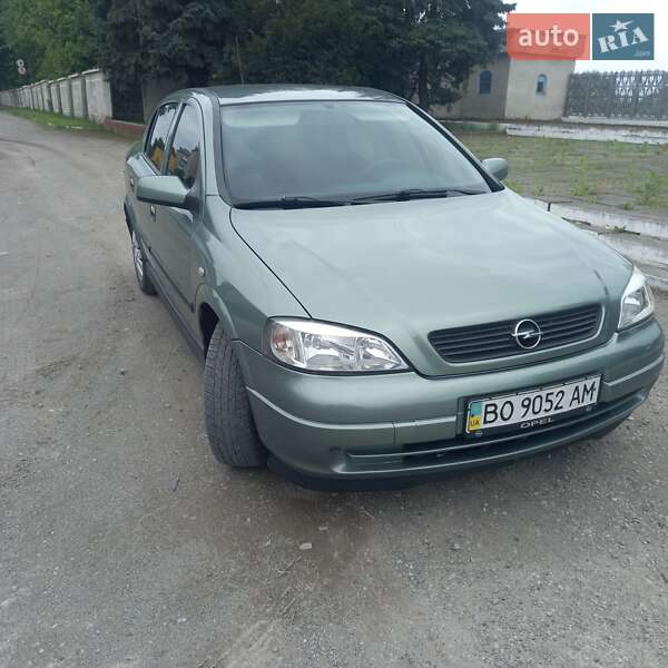Седан Opel Astra 2008 в 