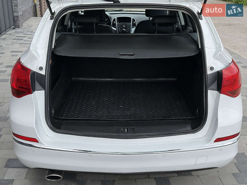 Универсал Opel Astra 2014 в Харькове