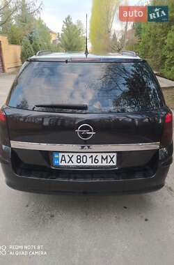 Универсал Opel Astra 2006 в 