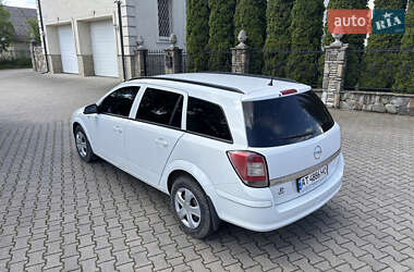 Универсал Opel Astra 2010 в 