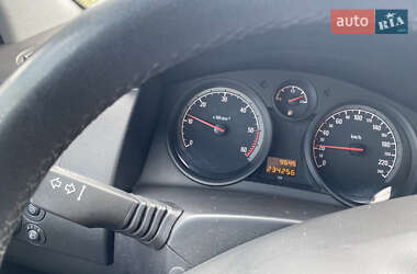 Универсал Opel Astra 2010 в 