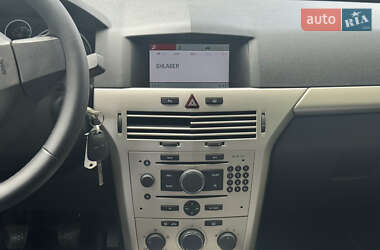 Універсал Opel Astra 2008 в 