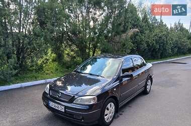 Седан Opel Astra 2008 в Смілі