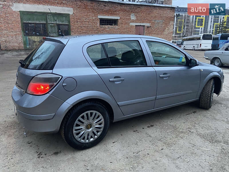 Хэтчбек Opel Astra 2008 в Тернополе
